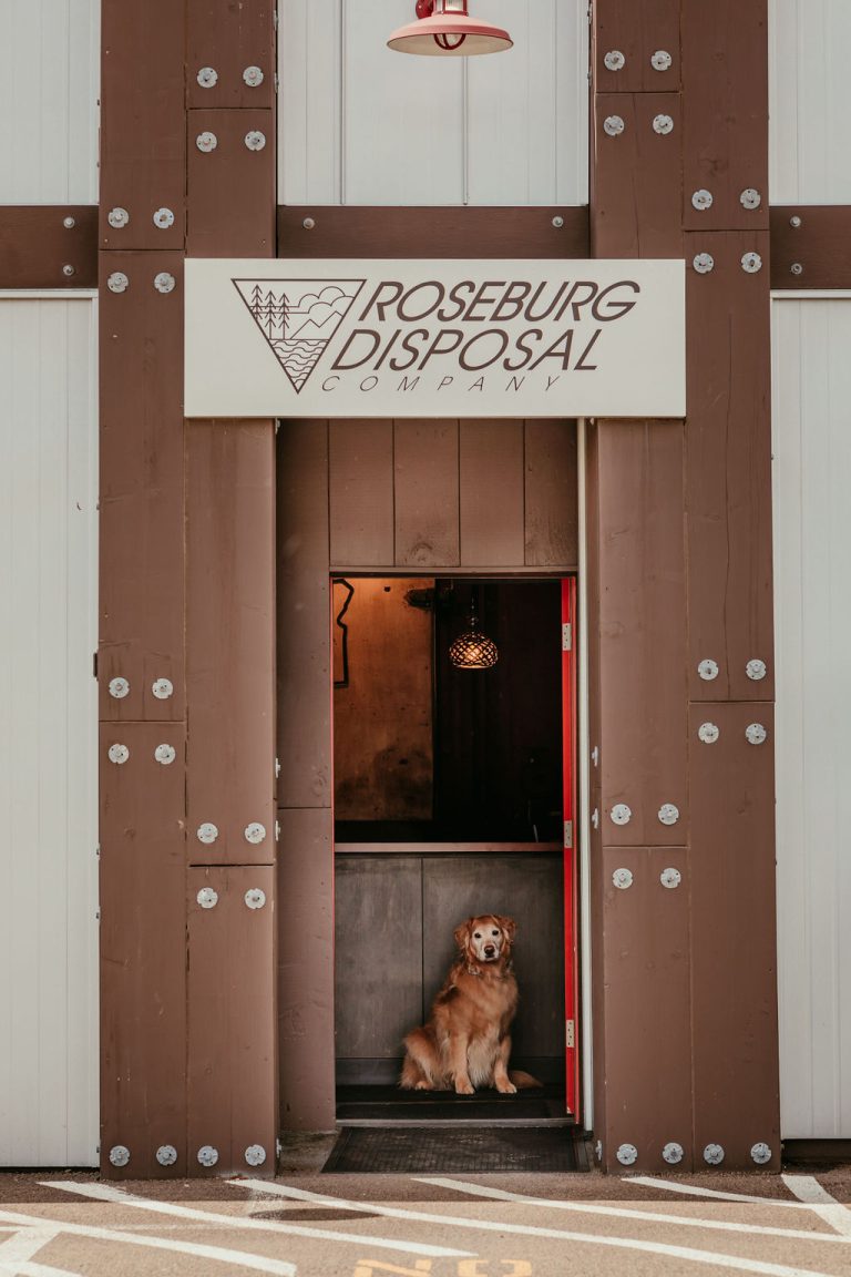 Roseburg Disposal Office Main Entrance with Murphy Greeting.